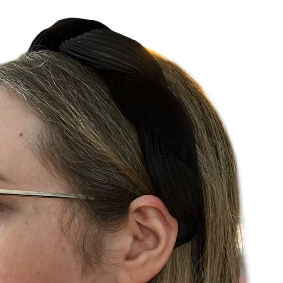 Lot 3 Velvet Headbands Modern Knotted & Braided Hair Accessories Green Red Black - Picture 2 of 6